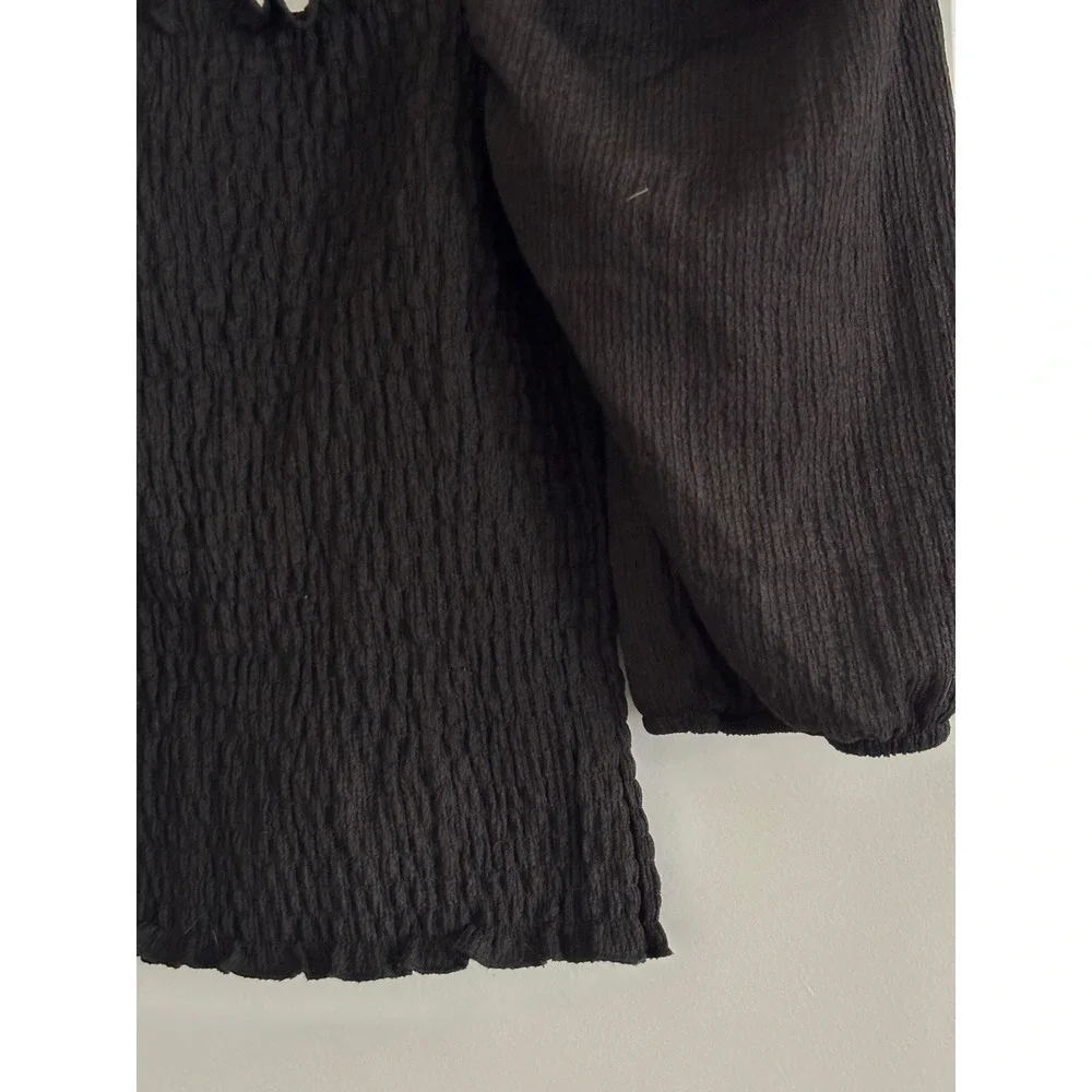 SOLD H&M Black Smocked Puff Sleeve Square Neck Top Women's Medium - Picture 2 of 5